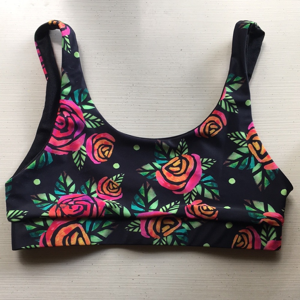 Kulani Kinis Bikini Top Size Small Adorable Crop Top Rose Print